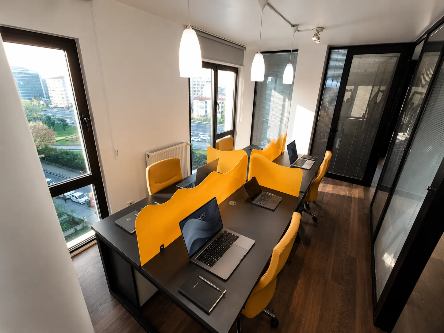 Luven Office Gayrettepe sanal ofis binası
